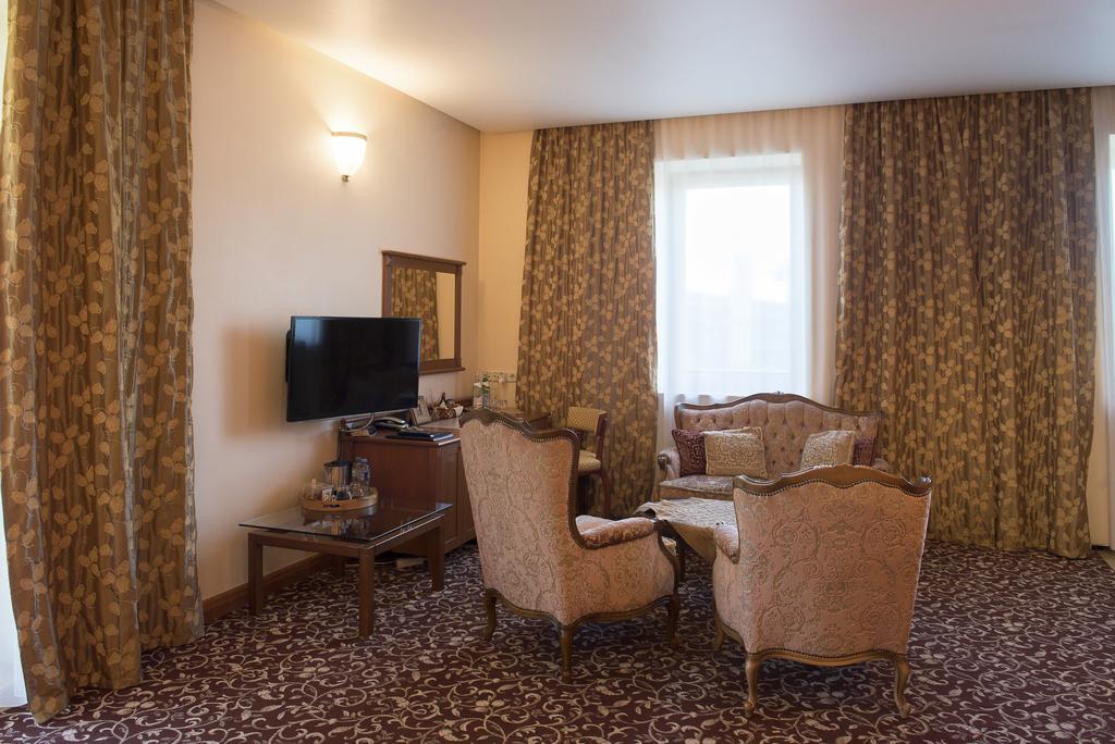 Pazaislis Park Hotel คอนัส ภายนอก รูปภาพ